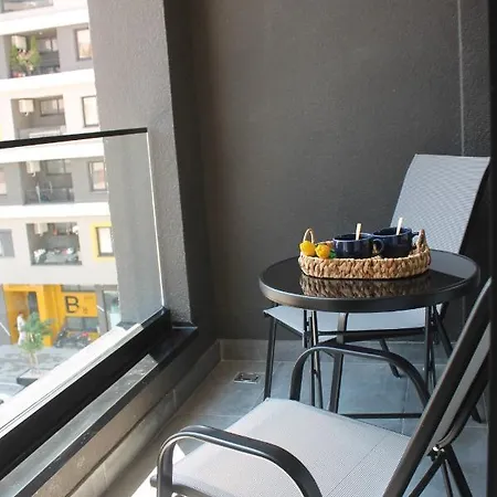 Apartament Six *